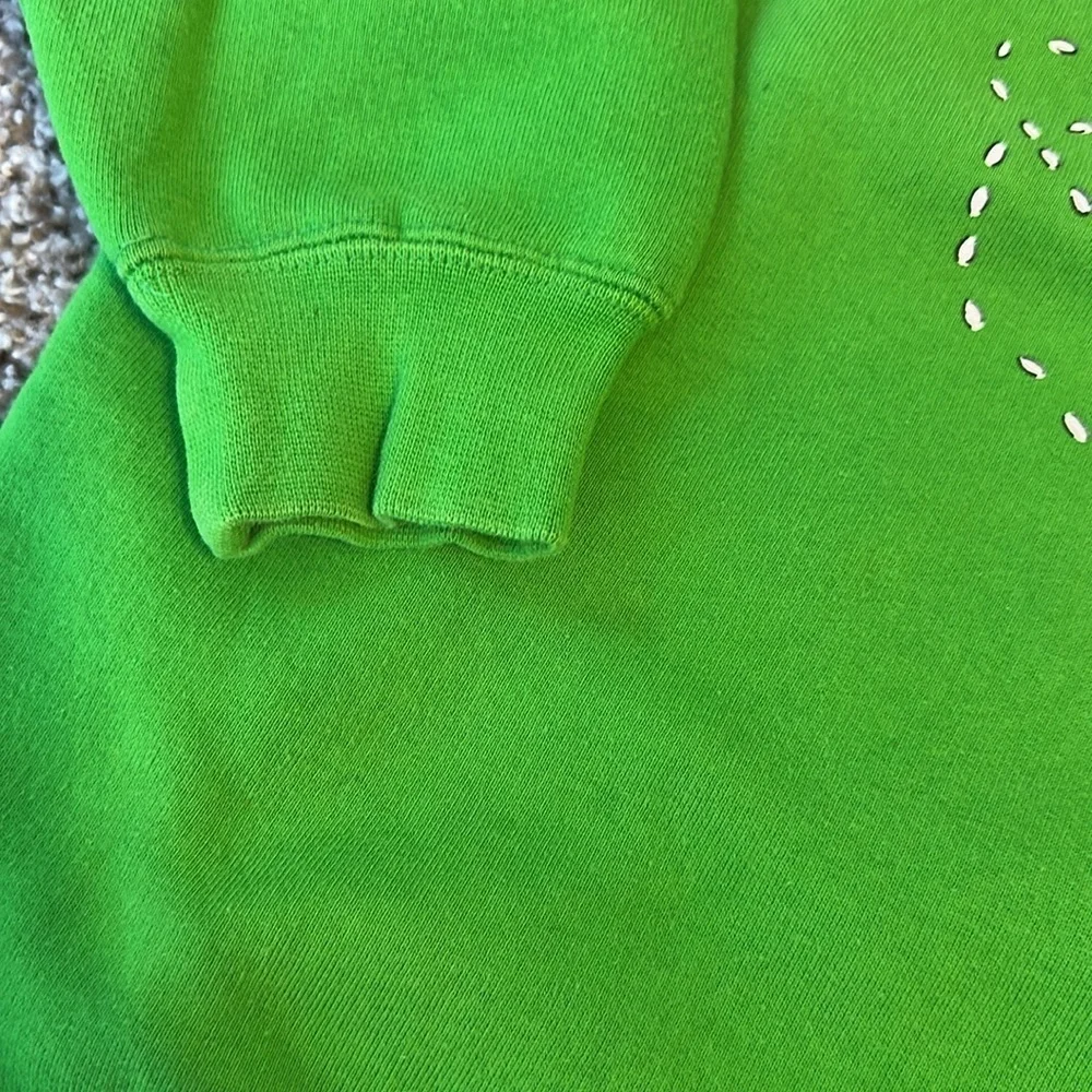 Vintage Talbots Kids Green Winter Scene Penguin Sweatshirt, size 8, EUC